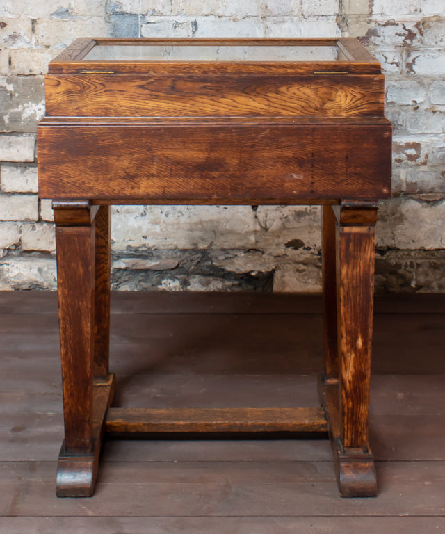 Arts & Crafts Golden/ Tiger Oak Glazed Top Single Drawer Display Case/ Table