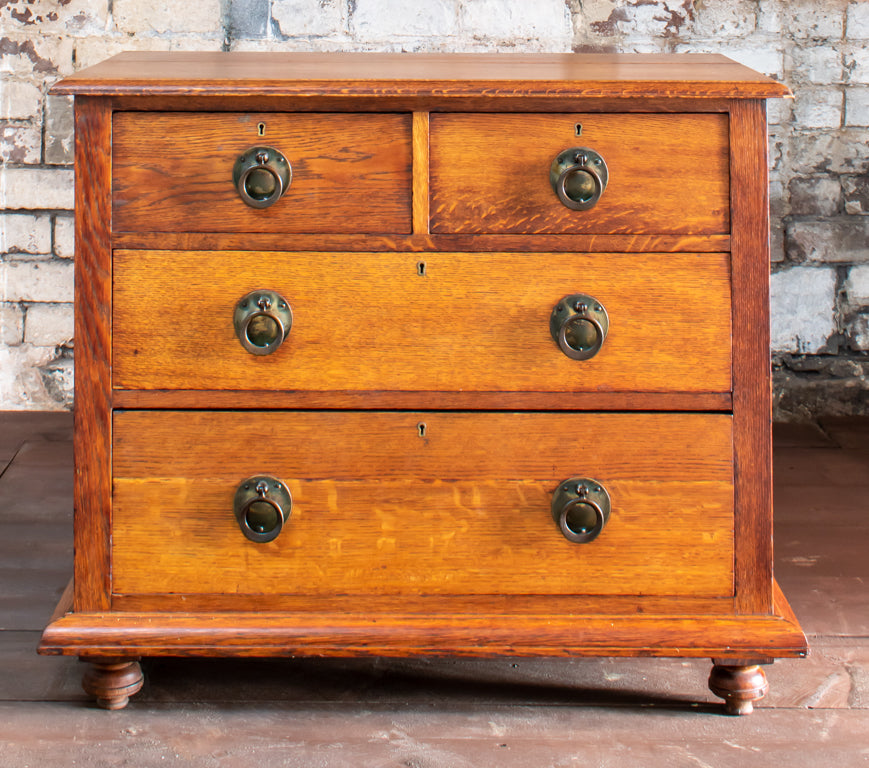 Arts & Crafts Oak Chest of 2 Over 2 Drawers