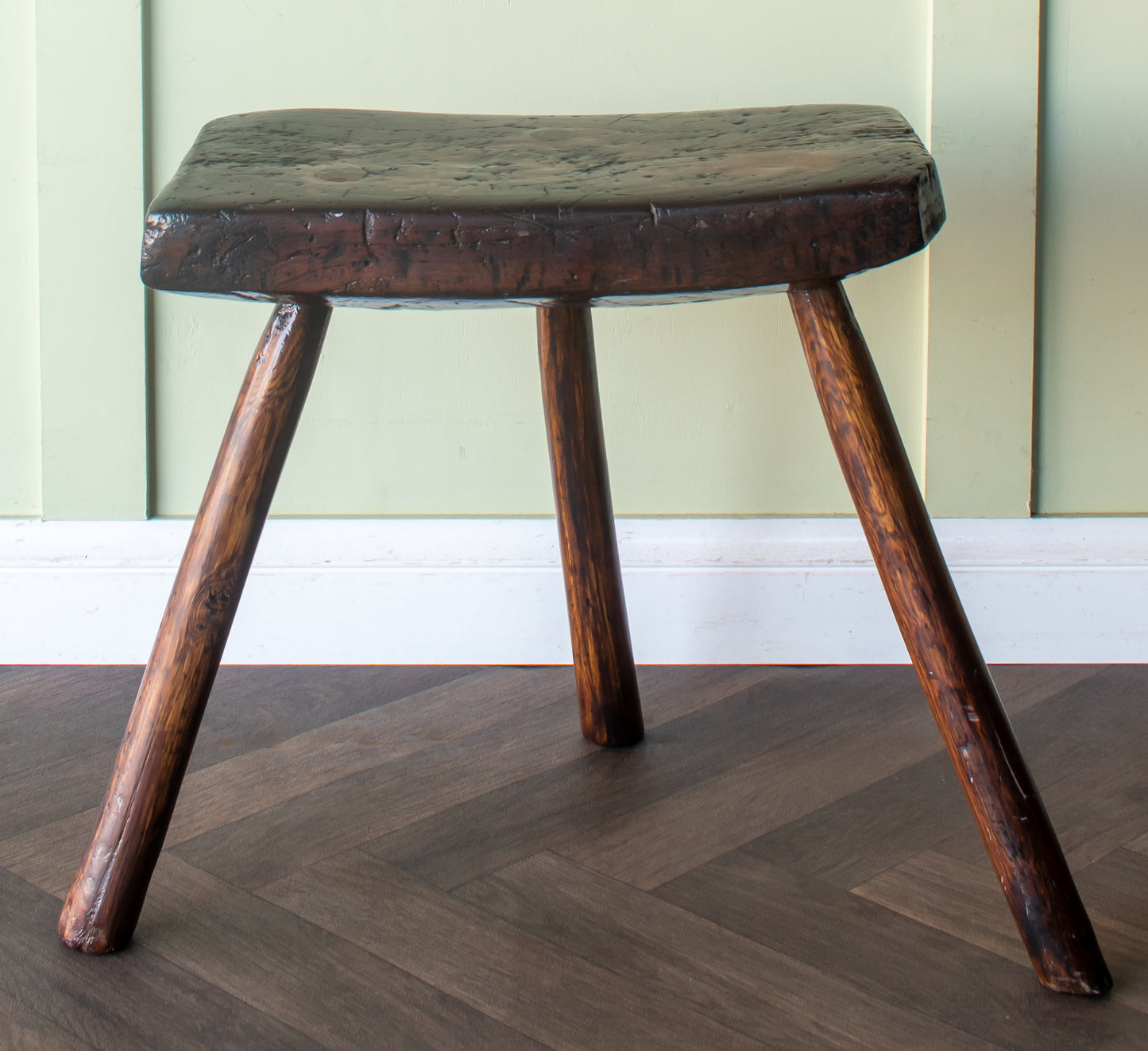 Elm Tripod Cutlers Stool