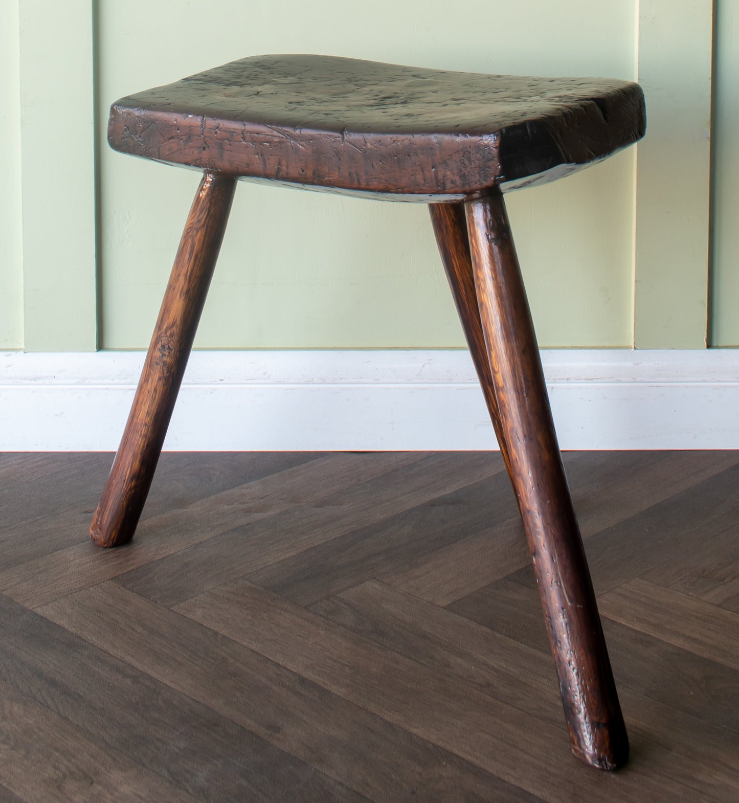 Elm Tripod Cutlers Stool