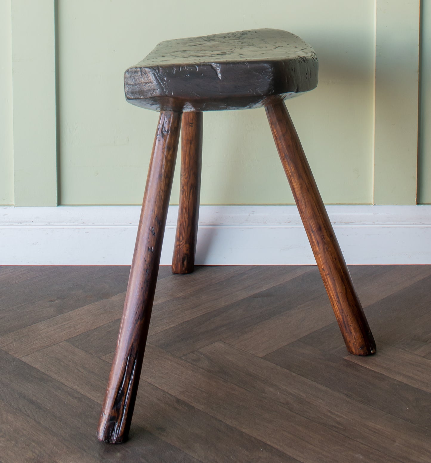 Elm Tripod Cutlers Stool