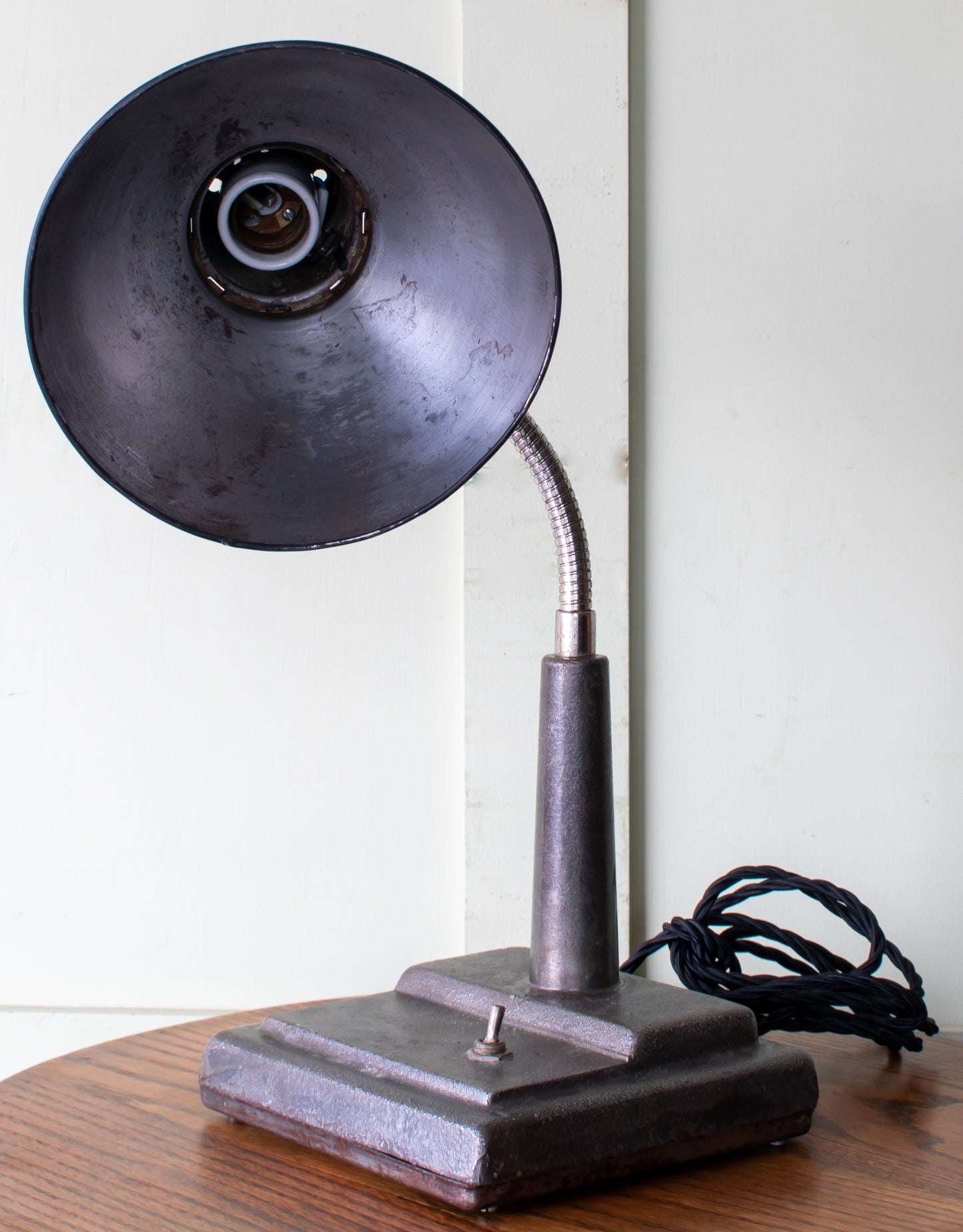 Industrial Goose Neck Desk Lamp