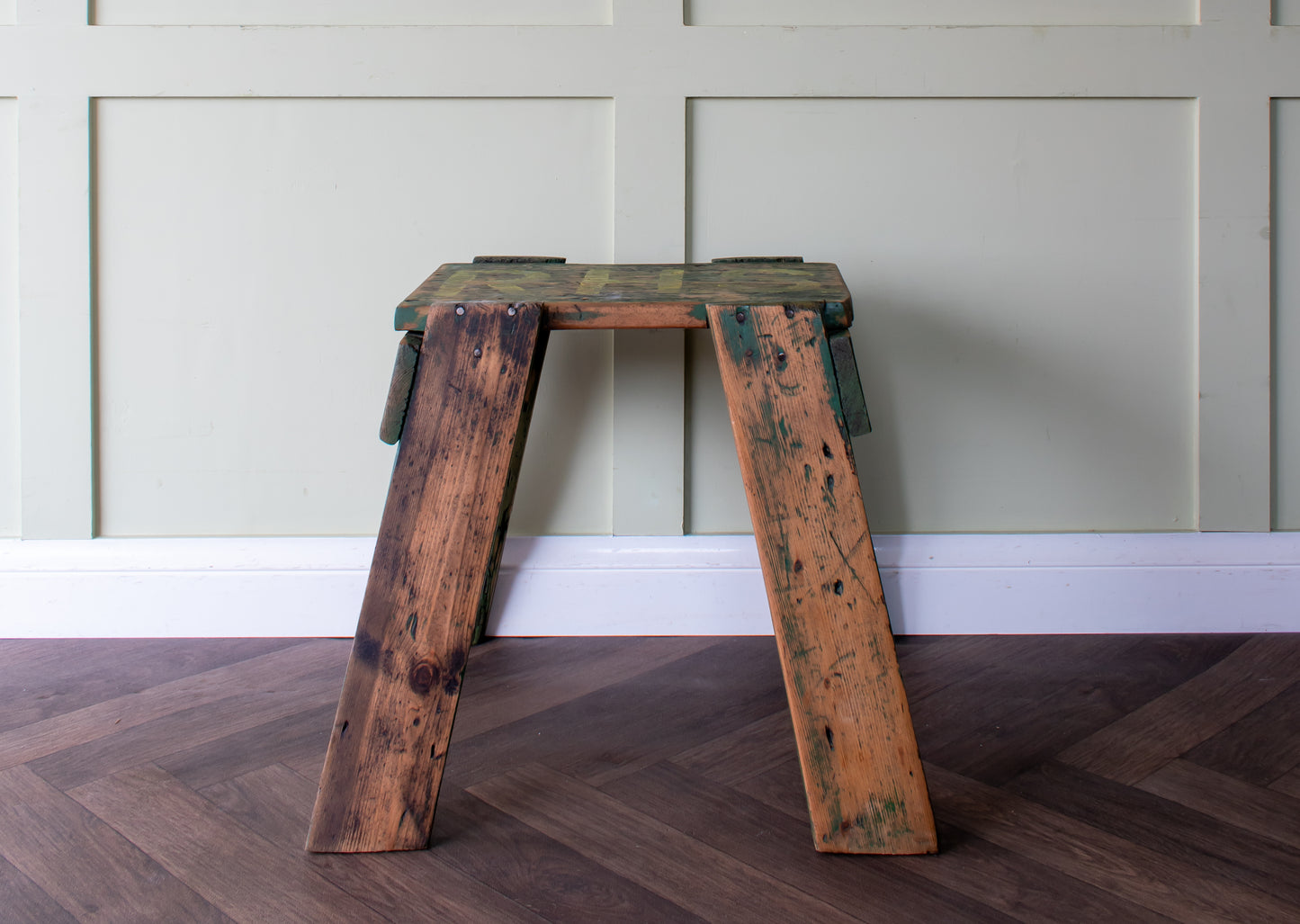 RHS Vintage Green Potting Stool