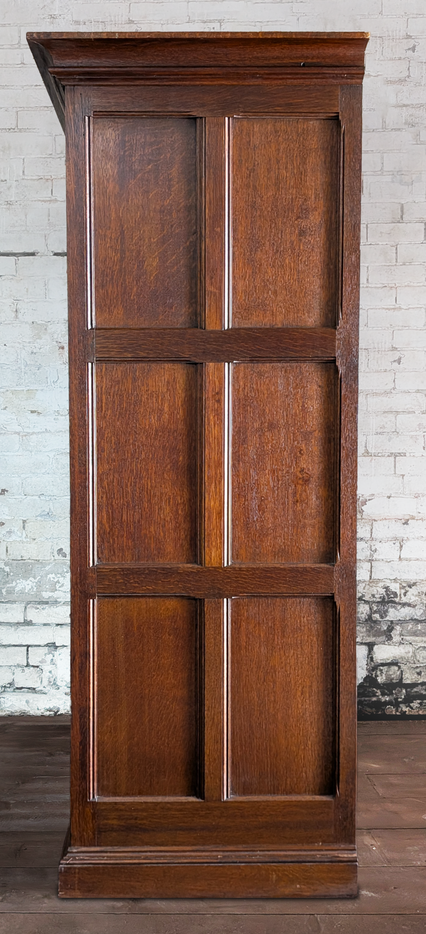 Edwardian Oak Single Hall/ Bedroom Wardrobe Cupboard
