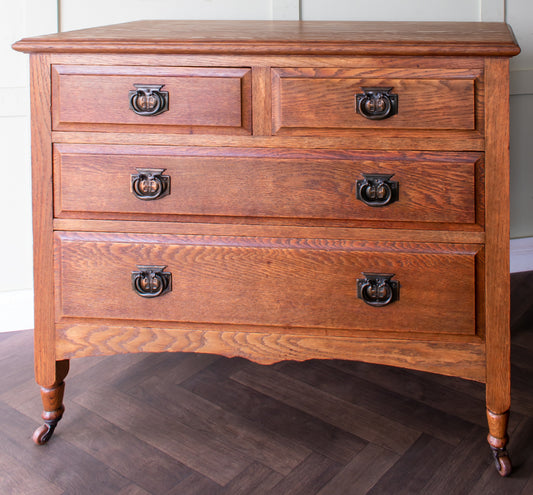 Arts & Crafts Tiger Oak Chest of 2 Over 2 Drawers